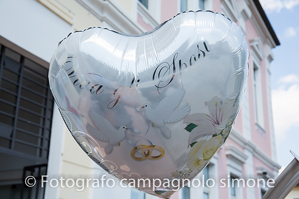 Fotografo matrimoni Rosà, fotografia matrimonio Bassano del grappa, servizio fotografico matrimoniale a Rosà e Bassano del Grappa,, fotografo sposi Rosà e Bassano del grappa, palloncino matrimonio a Rosà