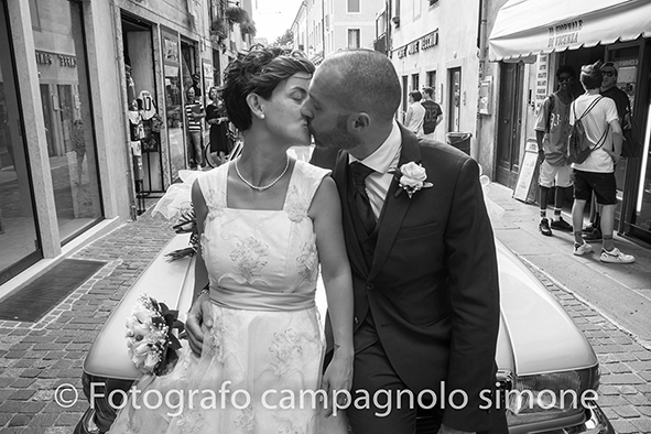 Fotografo matrimoni Rosà, fotografia matrimonio Bassano del grappa, servizio fotografico matrimoniale a Rosà e Bassano del Grappa,, fotografo sposi Rosà e Bassano del grappa, foto di sposi in bianco e nero a Bassano del grappa