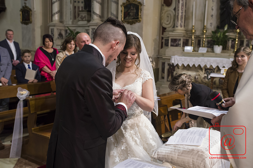 Fotografo matrimonio Marostica, fotografi matrimoni Marostica, album fotografico sposi, matrimonio in veneto, sposarsi a vicenza, fotografo matrimonio vicenza, fotografo veneto sposi, fotografia di matrimonio, servizio fotografico sposi, fotografo campagnolo simone.
Dove sposarsi, come sposarsi, fotografo sposi, sposarsi in villa, matrimonio, immagini di matrimonio.