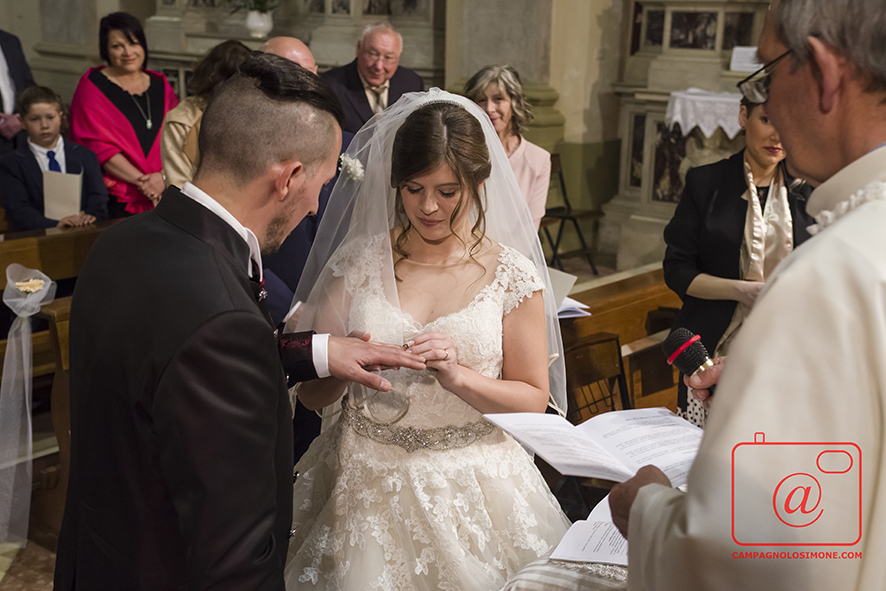 Fotografo matrimonio Marostica, fotografi matrimoni Marostica, album fotografico sposi, matrimonio in veneto, sposarsi a vicenza, fotografo matrimonio vicenza, fotografo veneto sposi, fotografia di matrimonio, servizio fotografico sposi, fotografo campagnolo simone.
Dove sposarsi, come sposarsi, fotografo sposi, sposarsi in villa, matrimonio, immagini di matrimonio.