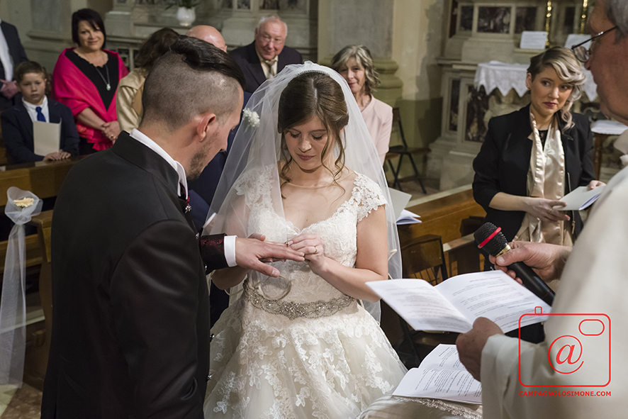 Fotografo matrimonio Marostica, fotografi matrimoni Marostica, album fotografico sposi, matrimonio in veneto, sposarsi a vicenza, fotografo matrimonio vicenza, fotografo veneto sposi, fotografia di matrimonio, servizio fotografico sposi, fotografo campagnolo simone.
Dove sposarsi, come sposarsi, fotografo sposi, sposarsi in villa, matrimonio, immagini di matrimonio.