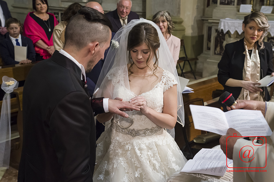 Fotografo matrimonio Marostica, fotografi matrimoni Marostica, album fotografico sposi, matrimonio in veneto, sposarsi a vicenza, fotografo matrimonio vicenza, fotografo veneto sposi, fotografia di matrimonio, servizio fotografico sposi, fotografo campagnolo simone.
Dove sposarsi, come sposarsi, fotografo sposi, sposarsi in villa, matrimonio, immagini di matrimonio.