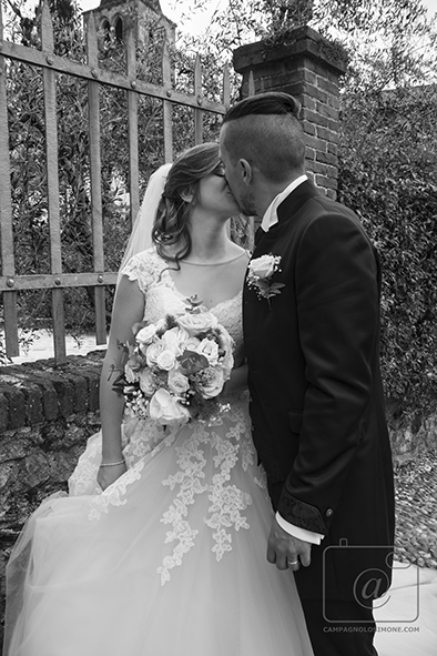 Fotografo matrimonio Marostica, fotografi matrimoni Marostica, album fotografico sposi, matrimonio in veneto, sposarsi a vicenza, fotografo matrimonio vicenza, fotografo veneto sposi, fotografia di matrimonio, servizio fotografico sposi, fotografo campagnolo simone.
Dove sposarsi, come sposarsi, fotografo sposi, sposarsi in villa, matrimonio, immagini di matrimonio.