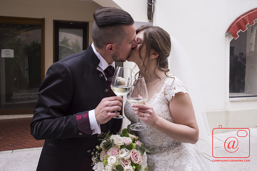 Fotografo matrimonio Marostica, fotografi matrimoni Marostica, album fotografico sposi, matrimonio in veneto, sposarsi a vicenza, fotografo matrimonio vicenza, fotografo veneto sposi, fotografia di matrimonio, servizio fotografico sposi, fotografo campagnolo simone.
Dove sposarsi, come sposarsi, fotografo sposi, sposarsi in villa, matrimonio, immagini di matrimonio.