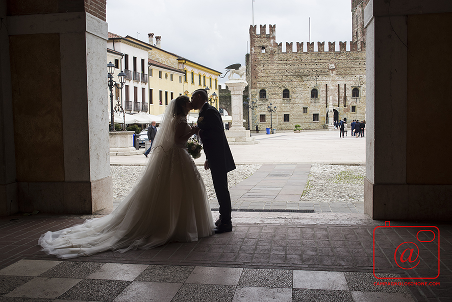 Fotografo matrimonio Marostica, fotografi matrimoni Marostica, album fotografico sposi, matrimonio in veneto, sposarsi a vicenza, fotografo matrimonio vicenza, fotografo veneto sposi, fotografia di matrimonio, servizio fotografico sposi, fotografo campagnolo simone.
Dove sposarsi, come sposarsi, fotografo sposi, sposarsi in villa, matrimonio, immagini di matrimonio.