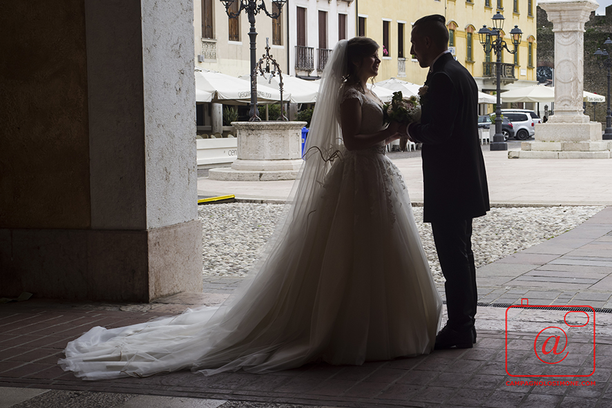 Fotografo matrimonio Marostica, fotografi matrimoni Marostica, album fotografico sposi, matrimonio in veneto, sposarsi a vicenza, fotografo matrimonio vicenza, fotografo veneto sposi, fotografia di matrimonio, servizio fotografico sposi, fotografo campagnolo simone.
Dove sposarsi, come sposarsi, fotografo sposi, sposarsi in villa, matrimonio, immagini di matrimonio.