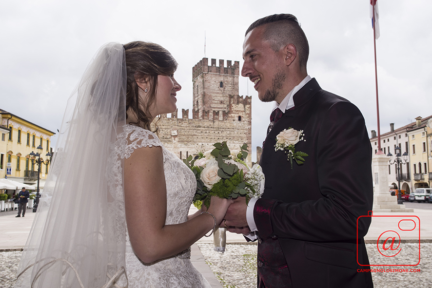 Fotografo matrimonio Marostica, fotografi matrimoni Marostica, album fotografico sposi, matrimonio in veneto, sposarsi a vicenza, fotografo matrimonio vicenza, fotografo veneto sposi, fotografia di matrimonio, servizio fotografico sposi, fotografo campagnolo simone.
Dove sposarsi, come sposarsi, fotografo sposi, sposarsi in villa, matrimonio, immagini di matrimonio.