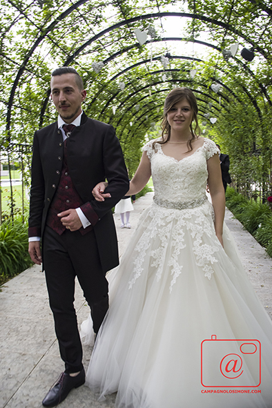 Fotografo matrimonio Marostica, fotografi matrimoni Marostica, album fotografico sposi, matrimonio in veneto, sposarsi a vicenza, fotografo matrimonio vicenza, fotografo veneto sposi, fotografia di matrimonio, servizio fotografico sposi, fotografo campagnolo simone.
Dove sposarsi, come sposarsi, fotografo sposi, sposarsi in villa, matrimonio, immagini di matrimonio.