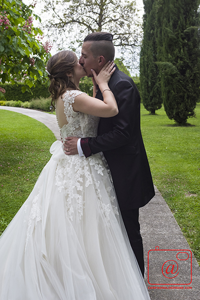 Fotografo matrimonio Marostica, fotografi matrimoni Marostica, album fotografico sposi, matrimonio in veneto, sposarsi a vicenza, fotografo matrimonio vicenza, fotografo veneto sposi, fotografia di matrimonio, servizio fotografico sposi, fotografo campagnolo simone.
Dove sposarsi, come sposarsi, fotografo sposi, sposarsi in villa, matrimonio, immagini di matrimonio.