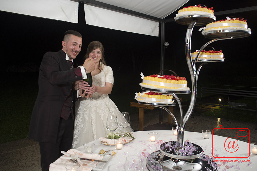 Fotografo matrimonio Marostica, fotografi matrimoni Marostica, album fotografico sposi, matrimonio in veneto, sposarsi a vicenza, fotografo matrimonio vicenza, fotografo veneto sposi, fotografia di matrimonio, servizio fotografico sposi, fotografo campagnolo simone.
Dove sposarsi, come sposarsi, fotografo sposi, sposarsi in villa, matrimonio, immagini di matrimonio.