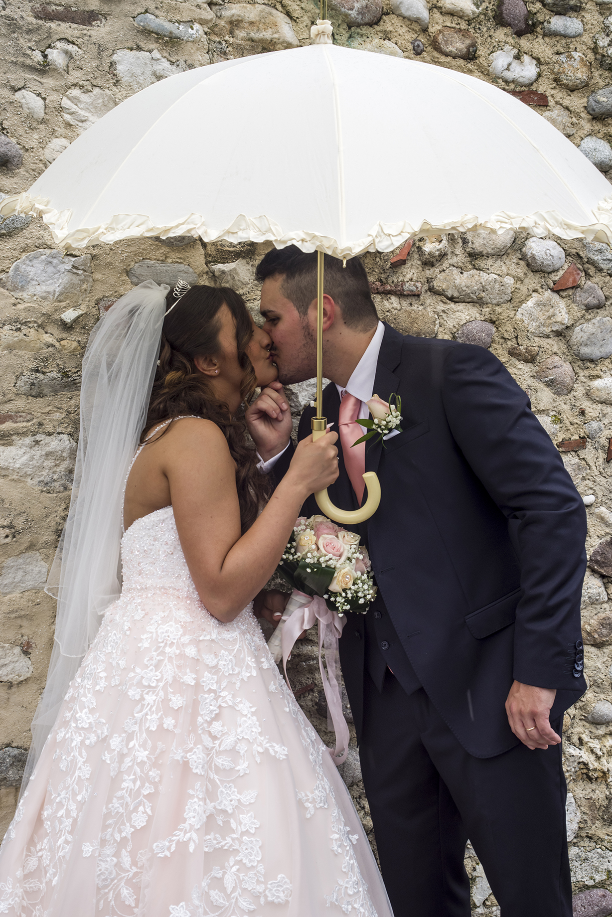 FOTOGRAFO MATRIMONIO, FOTOGRAFO DI MATRIMONI VICENZA, FOTOGRAFO MATRIMONIO VENETO, FOTOGRAFO MATRIMONIO BASSANO DEL GRAPPA, FOTOGRAFO MATRIMONIO PROVINCIA DI VICENZA, ALBUM SPOSI, SERVIZIO MATRIMONIALE, SPOSO, SPOSA, SPOSARSI, SPOSARSI A VICENZA.
FOTOGRAFO MATRIMONI PADOVA, FOTOGRAFO MATRIMONI TREVISO, FOTOGRAFO MATRIMONI VENEZIA, FOTOGRAFO COMUNE DI.
MATRIMONIO GIUSEPPE E ROSSELLA SAN GIUSEPPE DI CASSOLA IN PROVINCIA DI VICENZA.