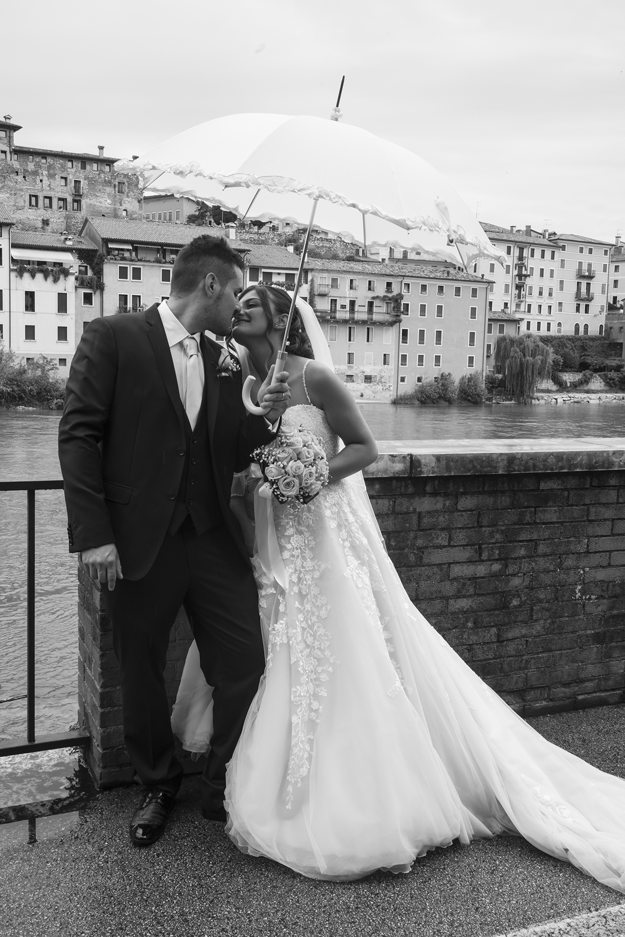 FOTOGRAFO MATRIMONIO, FOTOGRAFO DI MATRIMONI VICENZA, FOTOGRAFO MATRIMONIO VENETO, FOTOGRAFO MATRIMONIO BASSANO DEL GRAPPA, FOTOGRAFO MATRIMONIO PROVINCIA DI VICENZA, ALBUM SPOSI, SERVIZIO MATRIMONIALE, SPOSO, SPOSA, SPOSARSI, SPOSARSI A VICENZA.
FOTOGRAFO MATRIMONI PADOVA, FOTOGRAFO MATRIMONI TREVISO, FOTOGRAFO MATRIMONI VENEZIA, FOTOGRAFO COMUNE DI.
MATRIMONIO GIUSEPPE E ROSSELLA SAN GIUSEPPE DI CASSOLA IN PROVINCIA DI VICENZA.