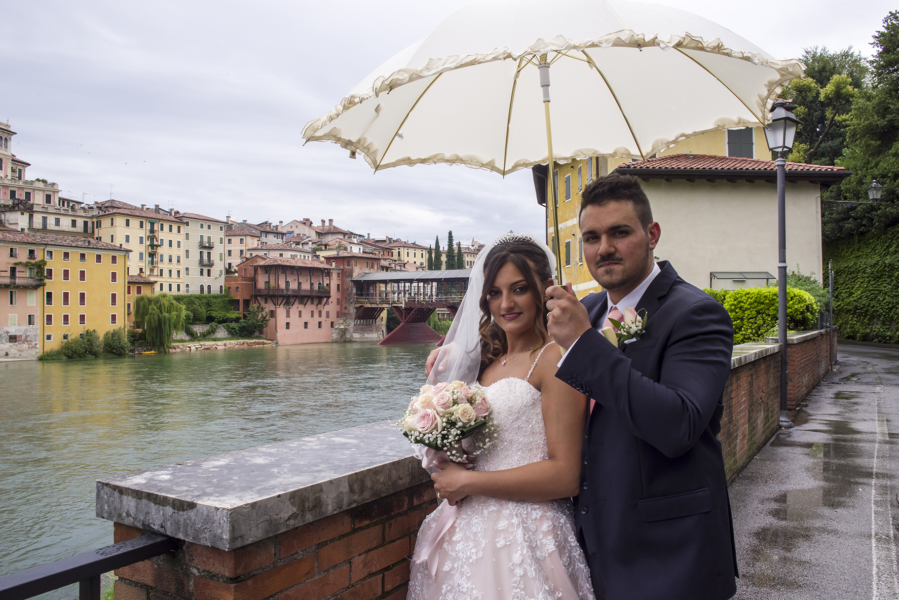 FOTOGRAFO MATRIMONIO, FOTOGRAFO DI MATRIMONI VICENZA, FOTOGRAFO MATRIMONIO VENETO, FOTOGRAFO MATRIMONIO BASSANO DEL GRAPPA, FOTOGRAFO MATRIMONIO PROVINCIA DI VICENZA, ALBUM SPOSI, SERVIZIO MATRIMONIALE, SPOSO, SPOSA, SPOSARSI, SPOSARSI A VICENZA.
FOTOGRAFO MATRIMONI PADOVA, FOTOGRAFO MATRIMONI TREVISO, FOTOGRAFO MATRIMONI VENEZIA, FOTOGRAFO COMUNE DI.
MATRIMONIO GIUSEPPE E ROSSELLA SAN GIUSEPPE DI CASSOLA IN PROVINCIA DI VICENZA.