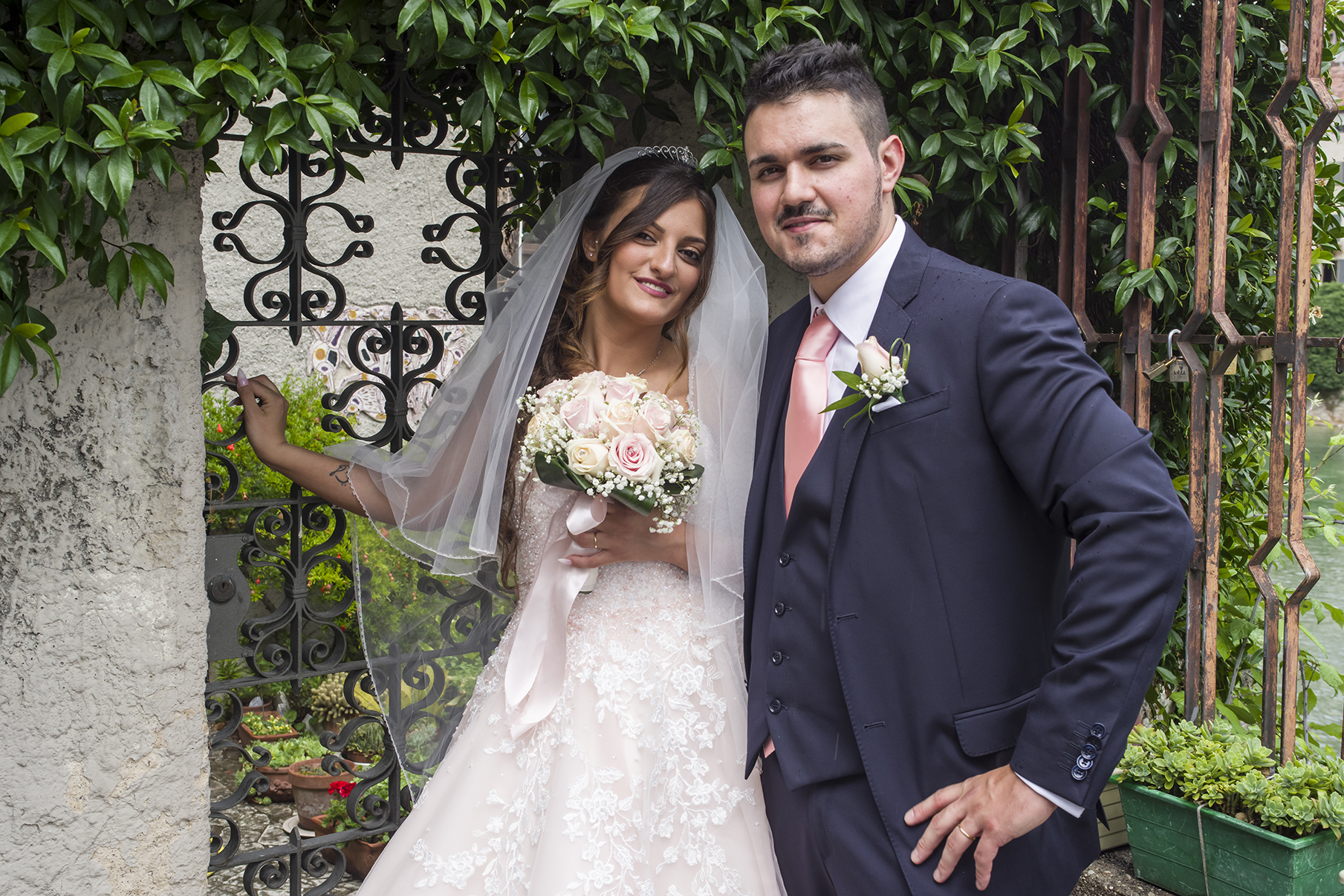 FOTOGRAFO MATRIMONIO, FOTOGRAFO DI MATRIMONI VICENZA, FOTOGRAFO MATRIMONIO VENETO, FOTOGRAFO MATRIMONIO BASSANO DEL GRAPPA, FOTOGRAFO MATRIMONIO PROVINCIA DI VICENZA, ALBUM SPOSI, SERVIZIO MATRIMONIALE, SPOSO, SPOSA, SPOSARSI, SPOSARSI A VICENZA.
FOTOGRAFO MATRIMONI PADOVA, FOTOGRAFO MATRIMONI TREVISO, FOTOGRAFO MATRIMONI VENEZIA, FOTOGRAFO COMUNE DI.
MATRIMONIO GIUSEPPE E ROSSELLA SAN GIUSEPPE DI CASSOLA IN PROVINCIA DI VICENZA.