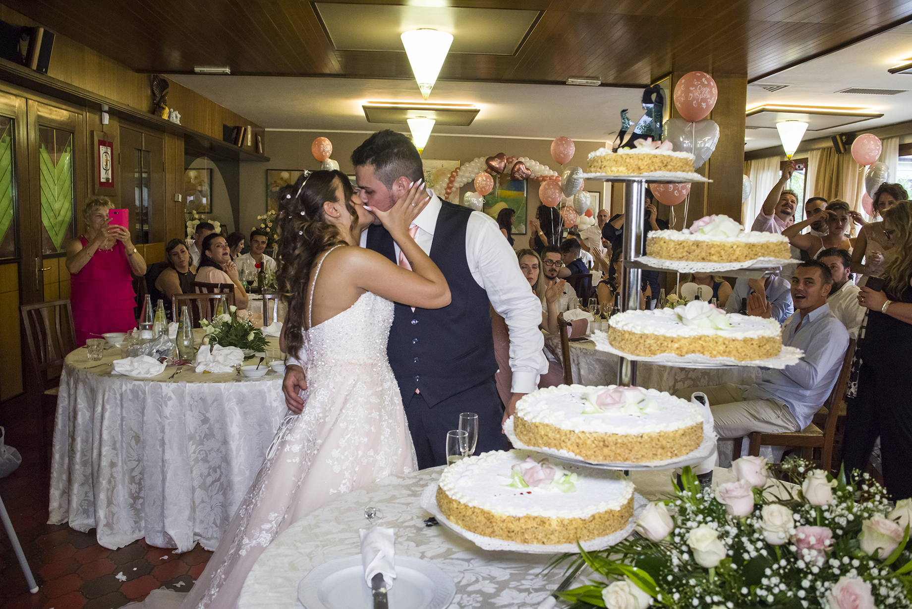 FOTOGRAFO MATRIMONIO, FOTOGRAFO DI MATRIMONI VICENZA, FOTOGRAFO MATRIMONIO VENETO, FOTOGRAFO MATRIMONIO BASSANO DEL GRAPPA, FOTOGRAFO MATRIMONIO PROVINCIA DI VICENZA, ALBUM SPOSI, SERVIZIO MATRIMONIALE, SPOSO, SPOSA, SPOSARSI, SPOSARSI A VICENZA.
FOTOGRAFO MATRIMONI PADOVA, FOTOGRAFO MATRIMONI TREVISO, FOTOGRAFO MATRIMONI VENEZIA, FOTOGRAFO COMUNE DI.
MATRIMONIO GIUSEPPE E ROSSELLA SAN GIUSEPPE DI CASSOLA IN PROVINCIA DI VICENZA.