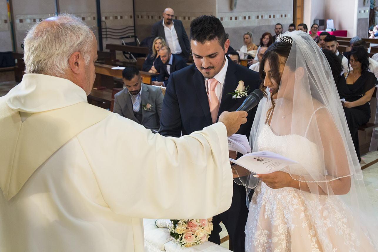 FOTOGRAFO MATRIMONIO, FOTOGRAFO DI MATRIMONI VICENZA, FOTOGRAFO MATRIMONIO VENETO, FOTOGRAFO MATRIMONIO BASSANO DEL GRAPPA, FOTOGRAFO MATRIMONIO PROVINCIA DI VICENZA, ALBUM SPOSI, SERVIZIO MATRIMONIALE, SPOSO, SPOSA, SPOSARSI, SPOSARSI A VICENZA.
FOTOGRAFO MATRIMONI PADOVA, FOTOGRAFO MATRIMONI TREVISO, FOTOGRAFO MATRIMONI VENEZIA, FOTOGRAFO COMUNE DI.
MATRIMONIO GIUSEPPE E ROSSELLA SAN GIUSEPPE DI CASSOLA IN PROVINCIA DI VICENZA.