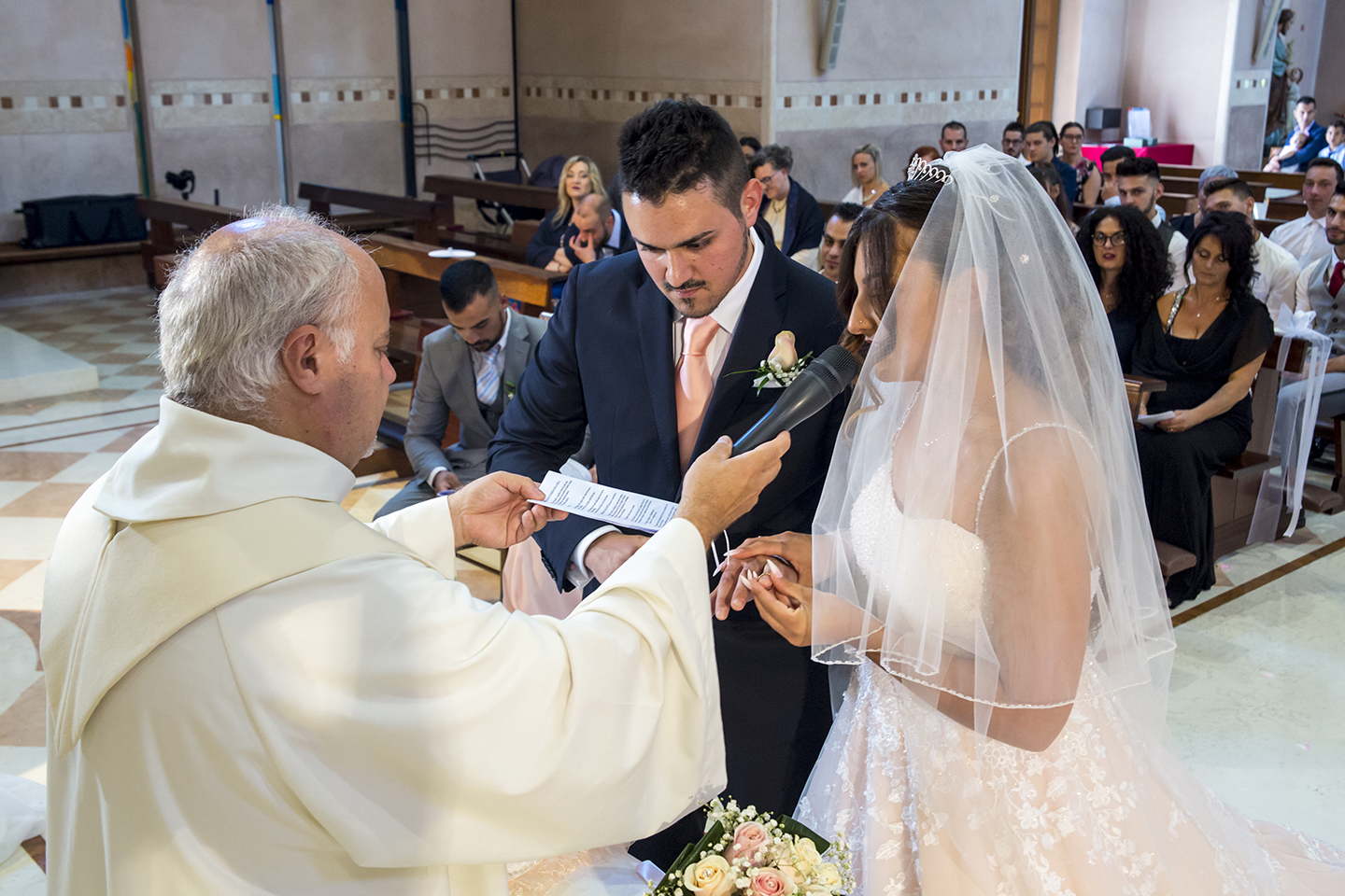 FOTOGRAFO MATRIMONIO, FOTOGRAFO DI MATRIMONI VICENZA, FOTOGRAFO MATRIMONIO VENETO, FOTOGRAFO MATRIMONIO BASSANO DEL GRAPPA, FOTOGRAFO MATRIMONIO PROVINCIA DI VICENZA, ALBUM SPOSI, SERVIZIO MATRIMONIALE, SPOSO, SPOSA, SPOSARSI, SPOSARSI A VICENZA.
FOTOGRAFO MATRIMONI PADOVA, FOTOGRAFO MATRIMONI TREVISO, FOTOGRAFO MATRIMONI VENEZIA, FOTOGRAFO COMUNE DI.
MATRIMONIO GIUSEPPE E ROSSELLA SAN GIUSEPPE DI CASSOLA IN PROVINCIA DI VICENZA.