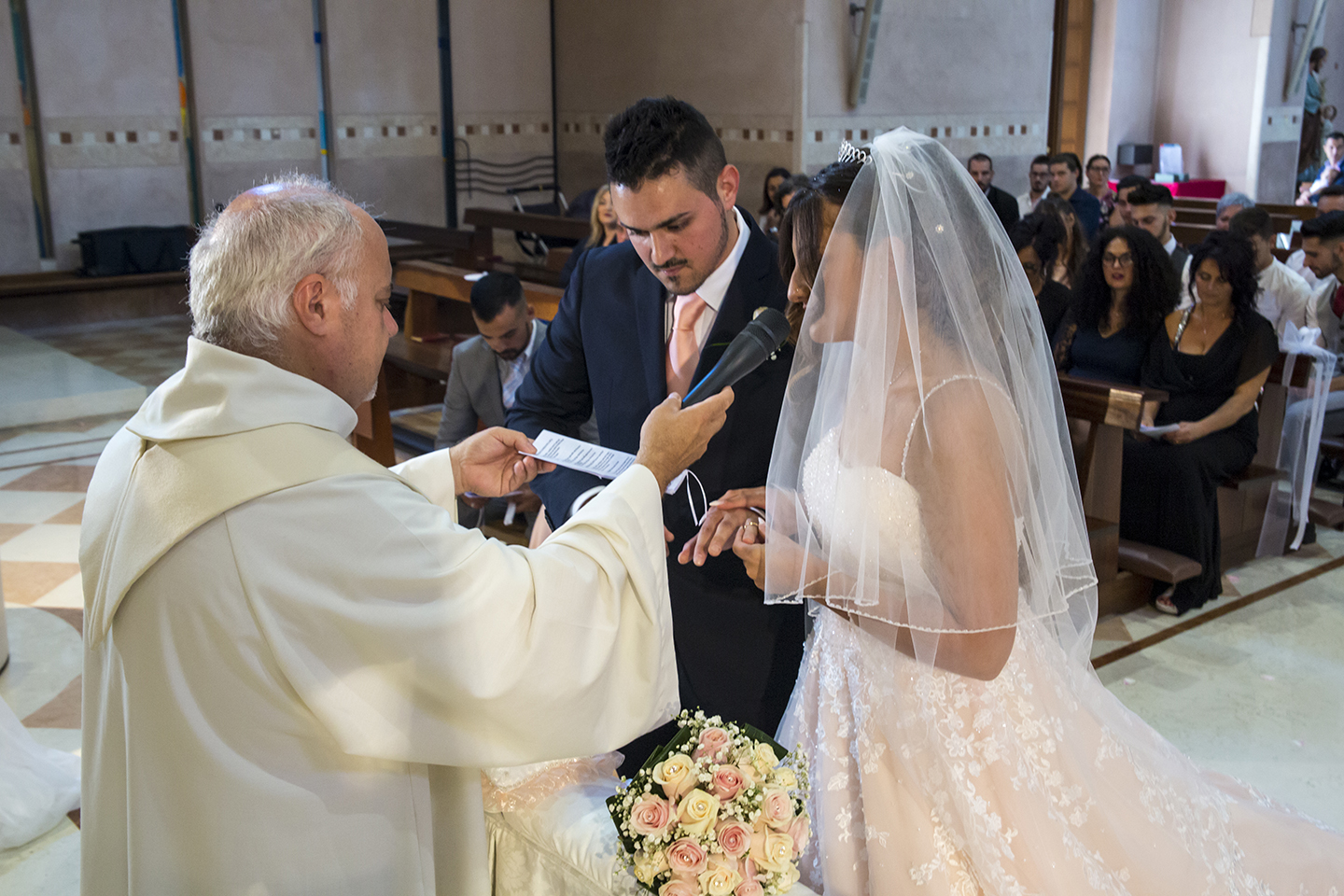 FOTOGRAFO MATRIMONIO, FOTOGRAFO DI MATRIMONI VICENZA, FOTOGRAFO MATRIMONIO VENETO, FOTOGRAFO MATRIMONIO BASSANO DEL GRAPPA, FOTOGRAFO MATRIMONIO PROVINCIA DI VICENZA, ALBUM SPOSI, SERVIZIO MATRIMONIALE, SPOSO, SPOSA, SPOSARSI, SPOSARSI A VICENZA.
FOTOGRAFO MATRIMONI PADOVA, FOTOGRAFO MATRIMONI TREVISO, FOTOGRAFO MATRIMONI VENEZIA, FOTOGRAFO COMUNE DI.
MATRIMONIO GIUSEPPE E ROSSELLA SAN GIUSEPPE DI CASSOLA IN PROVINCIA DI VICENZA.