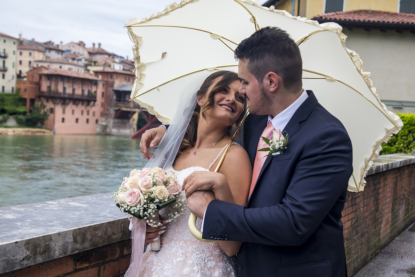 FOTOGRAFO MATRIMONIO, FOTOGRAFO DI MATRIMONI VICENZA, FOTOGRAFO MATRIMONIO VENETO, FOTOGRAFO MATRIMONIO BASSANO DEL GRAPPA, FOTOGRAFO MATRIMONIO PROVINCIA DI VICENZA, ALBUM SPOSI, SERVIZIO MATRIMONIALE, SPOSO, SPOSA, SPOSARSI, SPOSARSI A VICENZA.
FOTOGRAFO MATRIMONI PADOVA, FOTOGRAFO MATRIMONI TREVISO, FOTOGRAFO MATRIMONI VENEZIA, FOTOGRAFO COMUNE DI.
MATRIMONIO GIUSEPPE E ROSSELLA SAN GIUSEPPE DI CASSOLA IN PROVINCIA DI VICENZA.