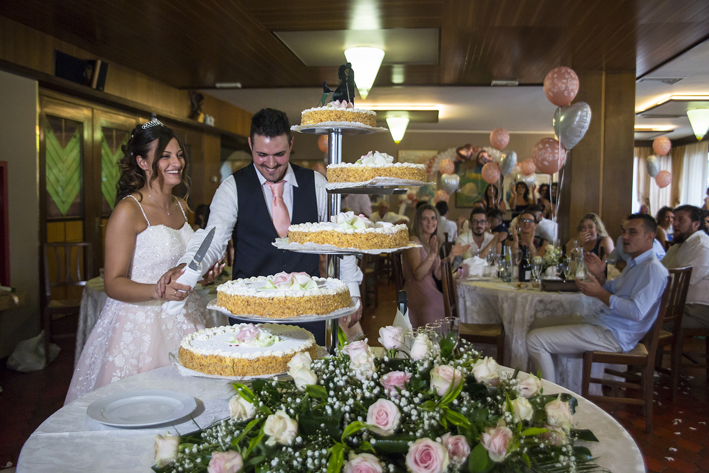 FOTOGRAFO MATRIMONIO, FOTOGRAFO DI MATRIMONI VICENZA, FOTOGRAFO MATRIMONIO VENETO, FOTOGRAFO MATRIMONIO BASSANO DEL GRAPPA, FOTOGRAFO MATRIMONIO PROVINCIA DI VICENZA, ALBUM SPOSI, SERVIZIO MATRIMONIALE, SPOSO, SPOSA, SPOSARSI, SPOSARSI A VICENZA.
FOTOGRAFO MATRIMONI PADOVA, FOTOGRAFO MATRIMONI TREVISO, FOTOGRAFO MATRIMONI VENEZIA, FOTOGRAFO COMUNE DI.
MATRIMONIO GIUSEPPE E ROSSELLA SAN GIUSEPPE DI CASSOLA IN PROVINCIA DI VICENZA.