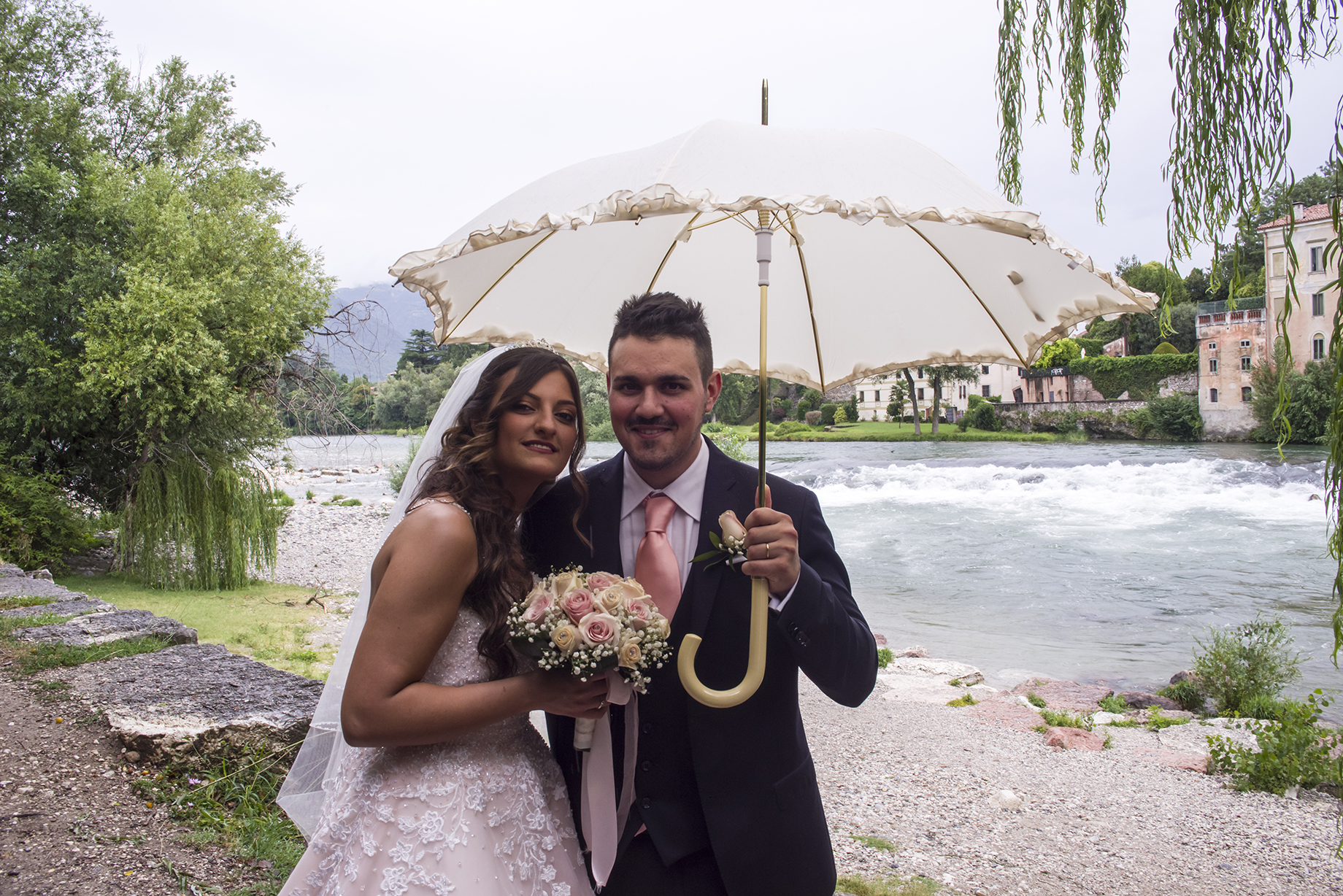 FOTOGRAFO MATRIMONIO, FOTOGRAFO DI MATRIMONI VICENZA, FOTOGRAFO MATRIMONIO VENETO, FOTOGRAFO MATRIMONIO BASSANO DEL GRAPPA, FOTOGRAFO MATRIMONIO PROVINCIA DI VICENZA, ALBUM SPOSI, SERVIZIO MATRIMONIALE, SPOSO, SPOSA, SPOSARSI, SPOSARSI A VICENZA.
FOTOGRAFO MATRIMONI PADOVA, FOTOGRAFO MATRIMONI TREVISO, FOTOGRAFO MATRIMONI VENEZIA, FOTOGRAFO COMUNE DI.
MATRIMONIO GIUSEPPE E ROSSELLA SAN GIUSEPPE DI CASSOLA IN PROVINCIA DI VICENZA.