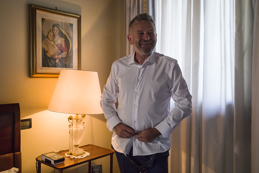 Fotografo sposi, servizio fotografico matrimonio Venezia, sposi a Venezia, studio fotografico Venezia, fotografo per matrimoni in veneto, sposarsi a Venezia, fotografo sposi, fotografo campagnolo simone, album fotografico sposi venezia, il giorno delle nozze, fotografo nozze, servizio fotografico di nozze.